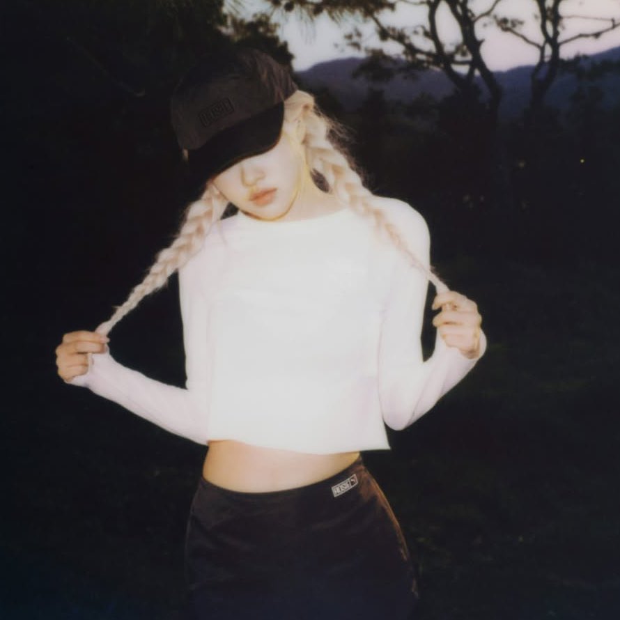 rosé pics (@rosespics) on Twitter photo 