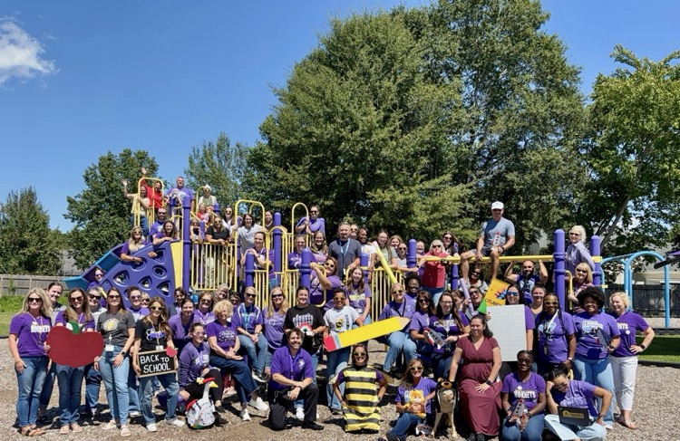 DccLilHornets's tweet photo. That's a wrap on our staff's first week back! 🎉
We had a fantastic week of preparation and we're so excited to welcome our Hornets back to school next week. We're ready for a new year of learning, laughter, and fun!
#DeepCreekHornets #FirstDayOfSchool #StaffReady 💜🐝 https://t.co/37RHqOt2GM