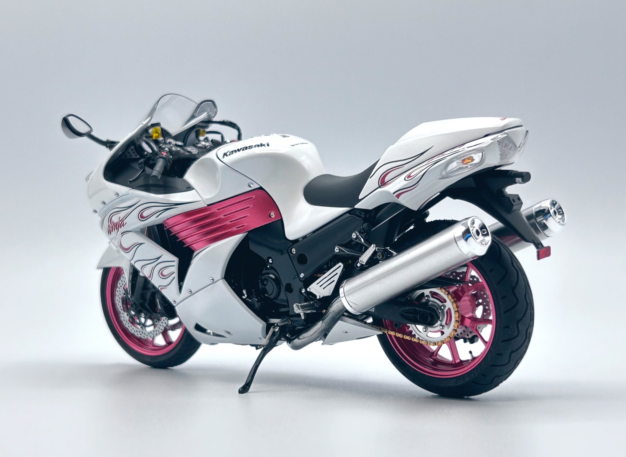 【新品未開封未展示品】絶版限定マイルストーン WIT‘S スズキGSX1100S Amazon | マイルストーン 1/12 WIT'S ダイキャスト バイク