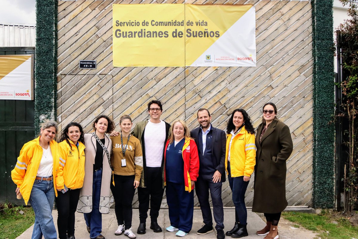 integracionbta's tweet photo. 👉Recibimos la visita del @BancoMundial 🤝en la  Comunidad de vida 🏠 Guardianes de Sueños, con el fin de presentar las actividades y atenciones que ofrecemos a los ciudadanos en proceso de  superación de vida en calle. 👥 Continuamos fortaleciendo alianzas 🌎 para mejorar nuestra atención al fenómeno de habitabilidad en calle🏙️.

#AquíSíPasa 🟡🔴