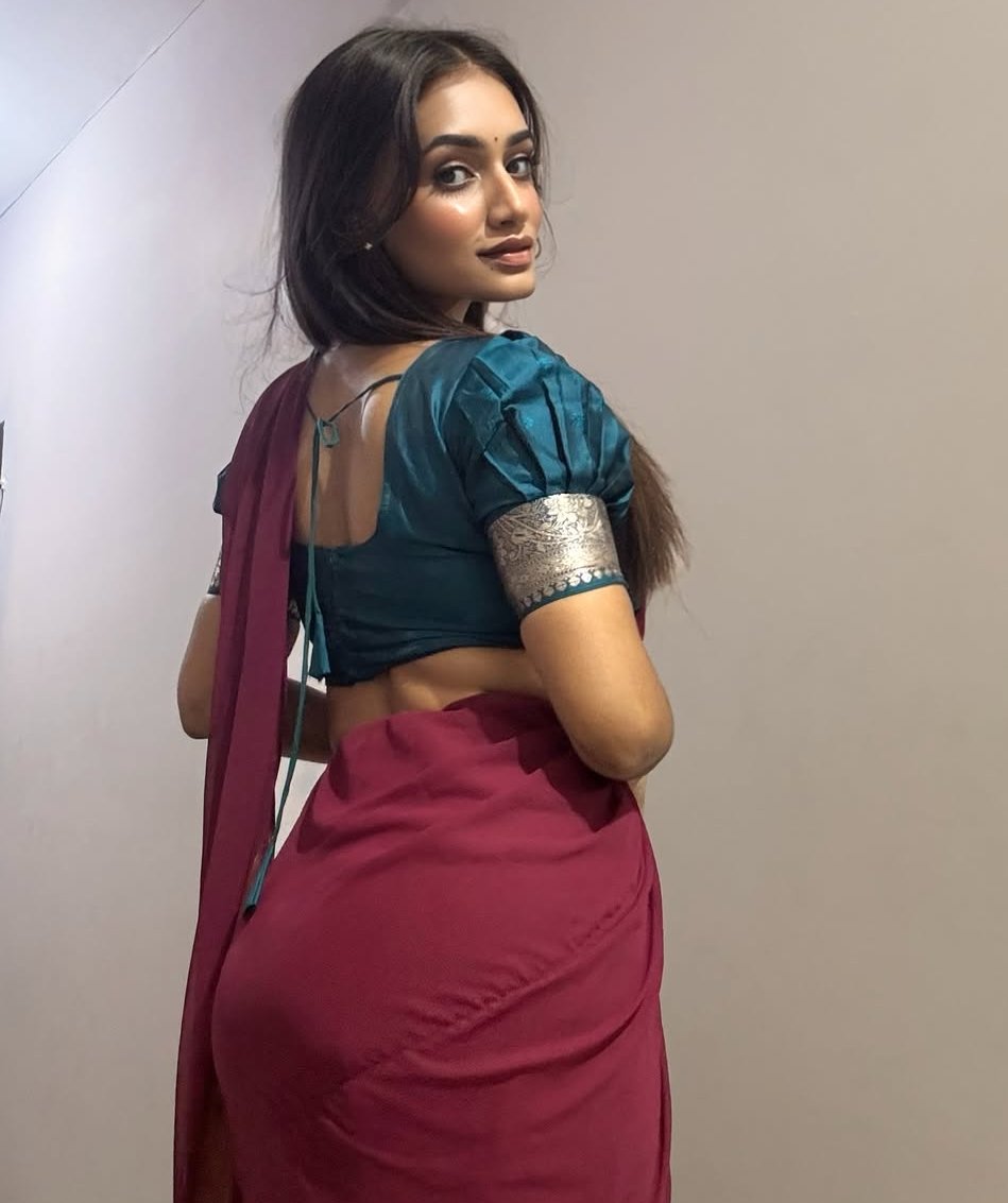 GziAYGba8AAHmzu?format=jpg&name=medium