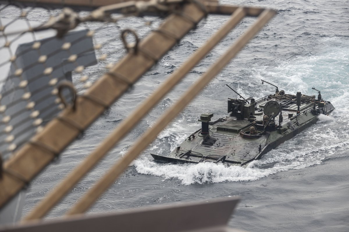 U.S. Marines tweet media