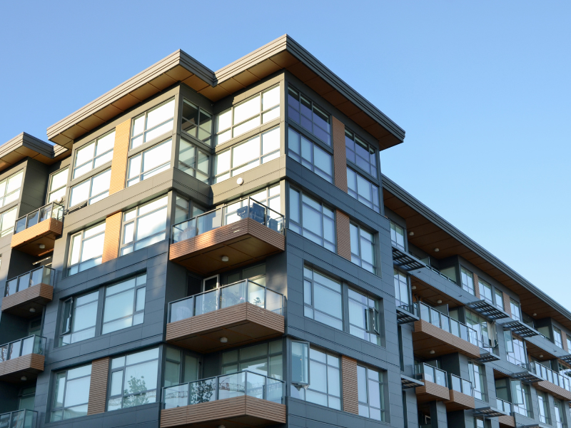 Thinking about a fresh start in the South? ☀️ You're not alone! A new report from RentCafe shows the region is responsible for more than half of all new apartment construction expected in the U.S. this year.

Read more: atlantarealestateforum.com/atlanta-surges…