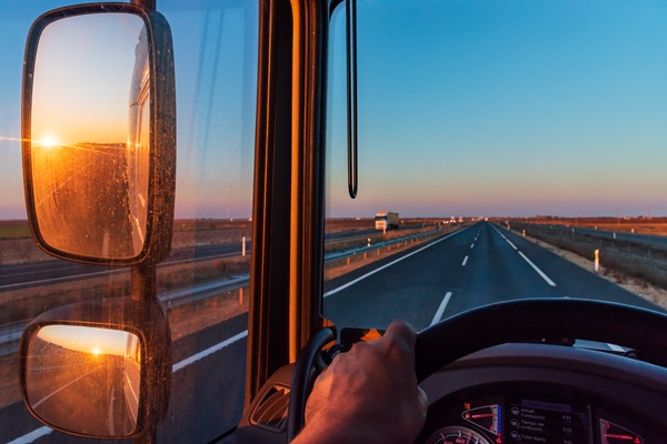 In Texas, CDL drivers face stricter DWI rules and tougher penalties, including suspensions, steep fines, and even lifetime bans after a second conviction. If you've been charged, attorney Amanda Webb can fight for the best possible outcome. bit.ly/4lPSIMf