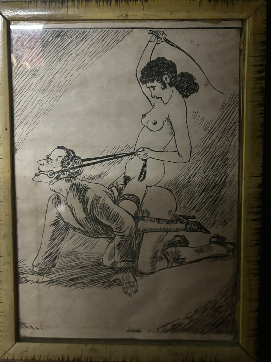 A lovely cocktail date with my familiar before <a href="/Club_Femdom/">Club Femdom</a> this evening