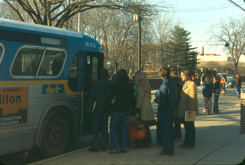 #ThrowbackThursday -Service at its best, DART at the University of Delaware, circa 1970s Visit: dartfirststate.com/RiderInfo/Rout…