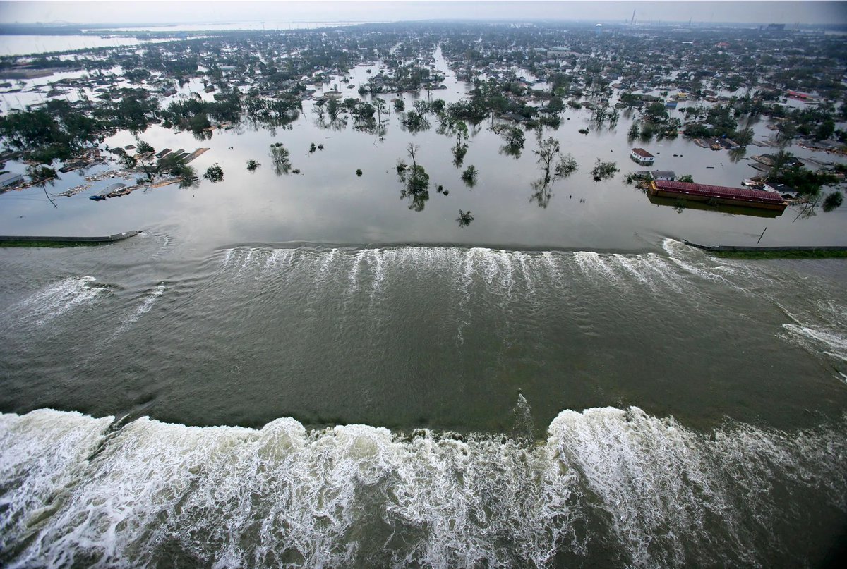 GLScottJr's tweet image. Today marks 20 years since Hurricane Katrina changed our lives forever. We pause to remember the thousands who lost their lives, the families who were displaced, and the communities forever scarred by the storm.
🕊️ We will never forget
🌟 We will continue to rise.

#Katrina20