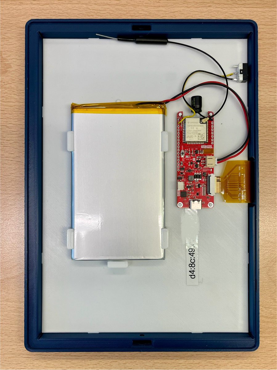 JakubJirutka's tweet image. 32x 10.2" e-ink display, 32x ESPink board from @laska_kit, hundreds of hours of 3D printing… there’s something going on at @CVUTFEL. 🤓 #ESP32 #IoT