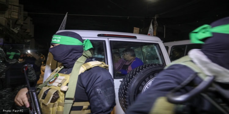 The IDF announced the recovery of two hostages' bodies in Gaza --one of which has yet to be identified.  

Read more at: ifcj.org/news/stand-for…