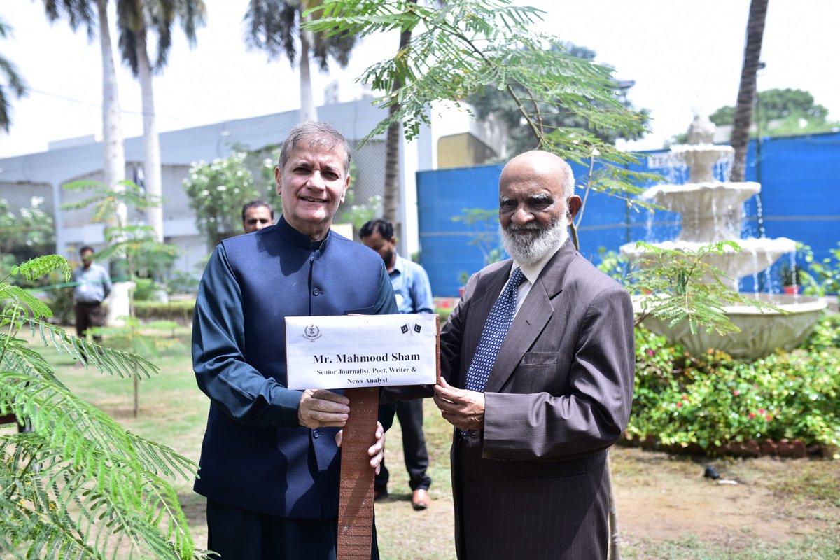 Mr Mahmood Shaam a renowned poet, writer, journalist &amp; news analyst visited NIPA, Karachi

#Karachi