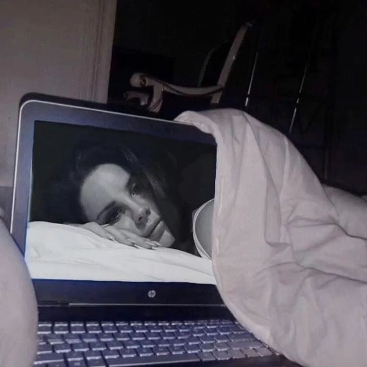 gabrimoonn's tweet image. 