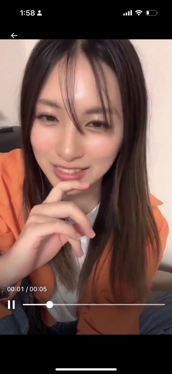 Silver74654Man's tweet photo. かわいい子の銀歯たまらん❤️ちんこ勃つ❤️ https://t.co/jh485yiqfk