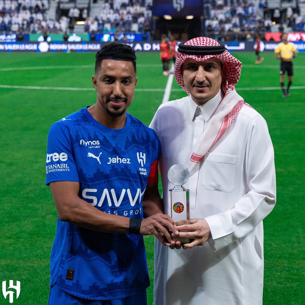 ﮼ابوطلال 💙🤍🤍💙 (@mesfer_ghamdi) on Twitter photo نفتخر بالمتوِّجْ اللاعب الذهبي الهلالي #أبوبندر
وبالمتوَّج #الأسطوره_السعودي #أبومحمد
أسأل الله أن يحرم من حرم الهلاليين والكرة السعوديه #موهبةزمانه أن يحرمه ملذّات الحياة الدنيا 🤲🤲
يستأهل المتوَّج #الأسطورةالسعوديه
<a href="/altemyat/">نواف بن بندر التمياط</a> نفتخر بالمتوِّجْ اللاعب الذهبي الهلالي #أبوبندر
وبالمتوَّج #الأسطوره_السعودي #أبومحمد
أسأل الله أن يحرم من حرم الهلاليين والكرة السعوديه #موهبةزمانه أن يحرمه ملذّات الحياة الدنيا 🤲🤲
يستأهل المتوَّج #الأسطورةالسعوديه
<a href="/altemyat/">نواف بن بندر التمياط</a>