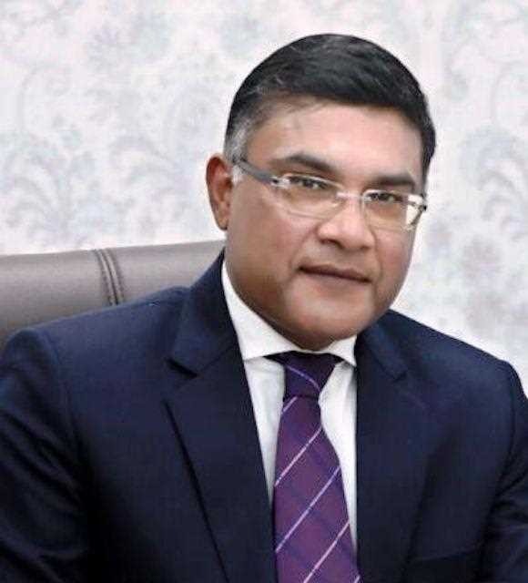 MBureaucrats's tweet image. Shailender Kumar, a 1995-batch #IAS officer of the #AGMUT cadre and currently serving as Additional Chief Secretary in the Jammu &amp;amp; Kashmir UT Administration, has been elevated to the Apex Scale by the Government of India.
#Bureaucratsmag @IASassociation