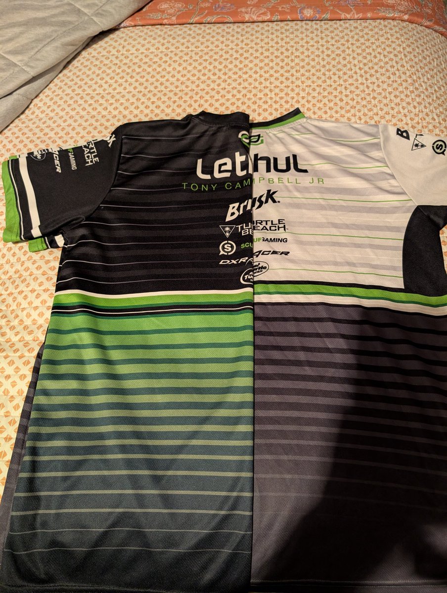 free_thewave's tweet image. Finally united together. @Lxthul #thegoat #opticgaming #optic