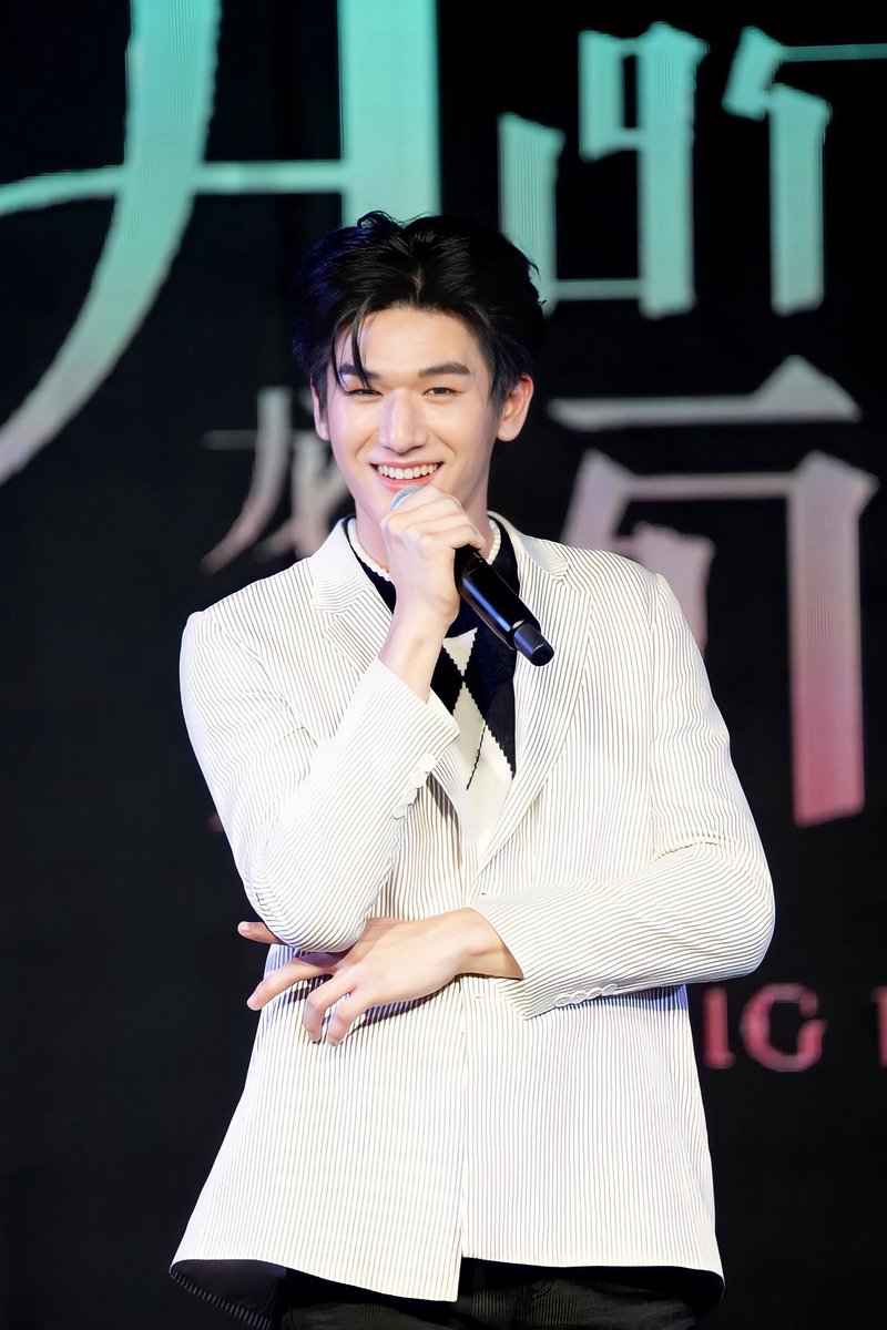 🎂 Happy MOSLHONG Day🎂

สุขสันต์วันเกิดปีที่ 24 ของมอสหลง โตขึ้นเยอะเลยนะจากวันแรกที่เจอกัน ขอให้ปีที่ 24 ของมอสมันดีมากๆ ขอให้เด็กที่ชื่อมอสหลงเป็นคนที่มีความสุขที่สุดในโลก ขอให้มอสเป็นที่รักของทุกคน จะไปไหนหรือทำอะไรก็มีคนเอ็นดู  มีงาน มีเงินเยอะๆ ที่สำคัญคือขอให้สุขภาพแข็งแรง