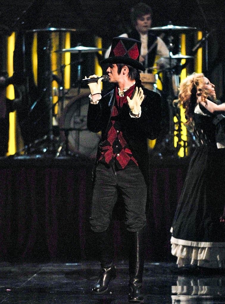 Hourly panic at the disco (@hourlypatd) on Twitter photo 