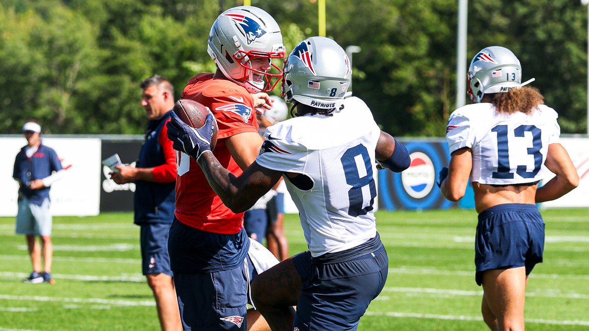 Patriots's tweet photo. Season starts next Sunday 🙌 https://t.co/DWfJqx85FR