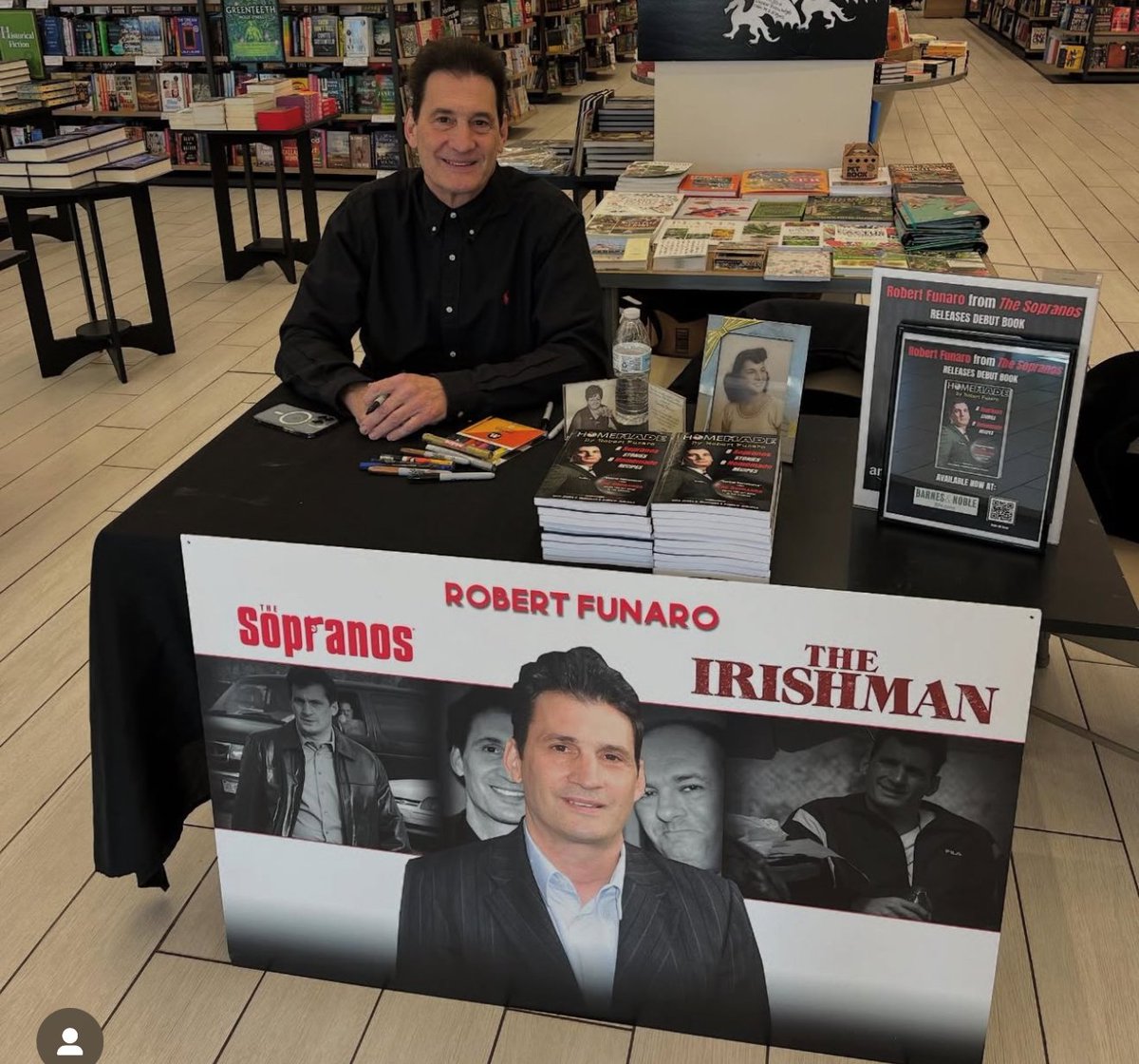 🚨🚨NEW BLOG POST🚨🚨
From Sopranos to Sauce: Robert Funaro Drops a New Cookbook!
nerdthusiast.blogspot.com/2025/08/from-s…
#blogpost #nerdthusiast #robertfunaro #sopranos #irishman