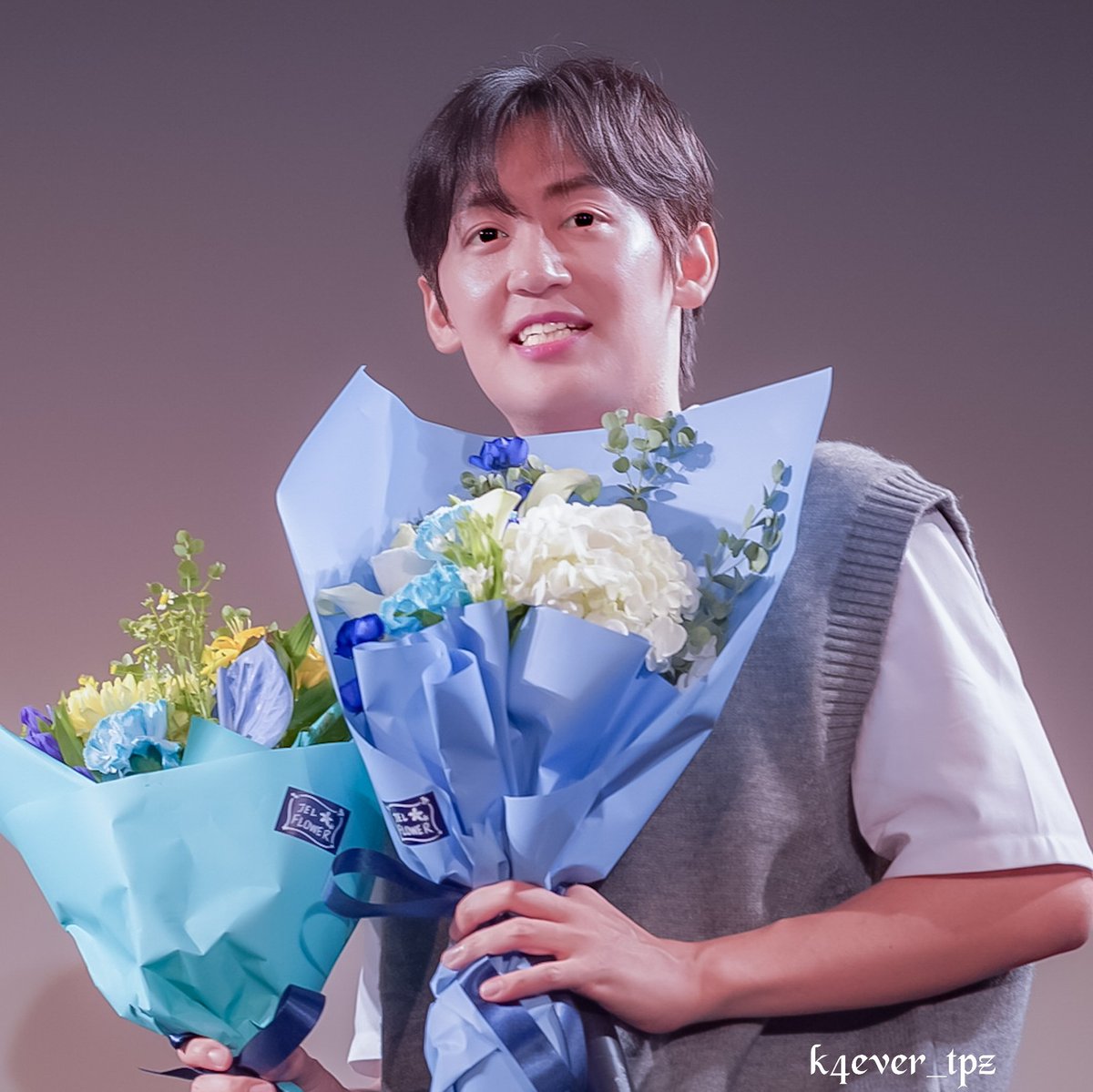 k4ever_tpz's tweet photo. 20250823【トッポギ侍】東京オフ会 最終公演 🎂×💐
#toppogizamurai #トッポギ侍
#ogamyon #おがみょん #오가묭
#ganchan #がんちゃん
#TPZ #てぴじ https://t.co/2QyesIhQEI