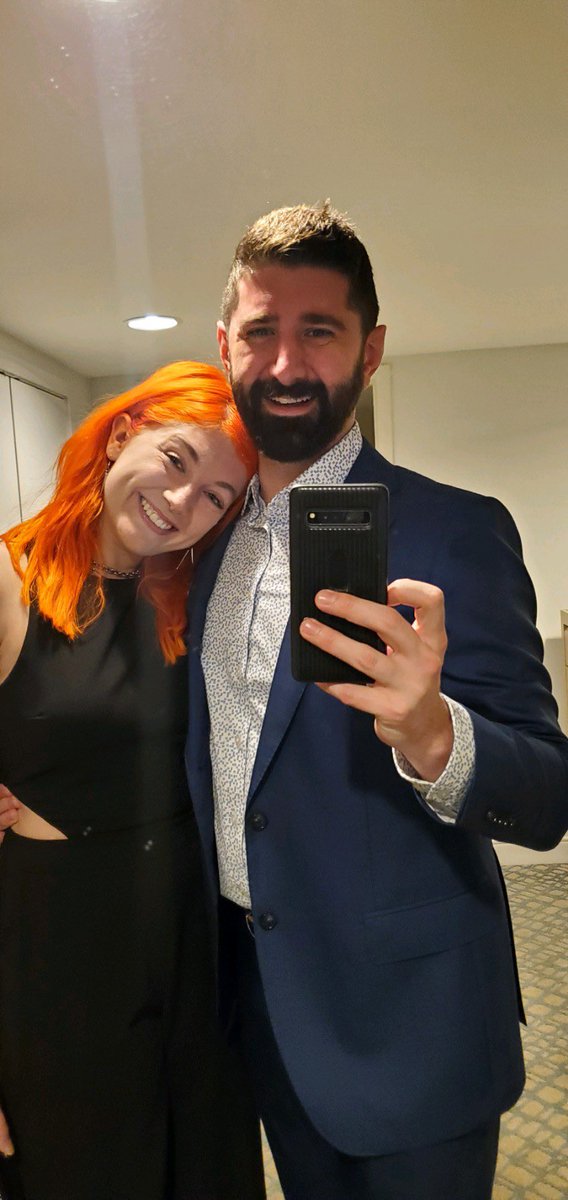 Cahlaflour tweet media