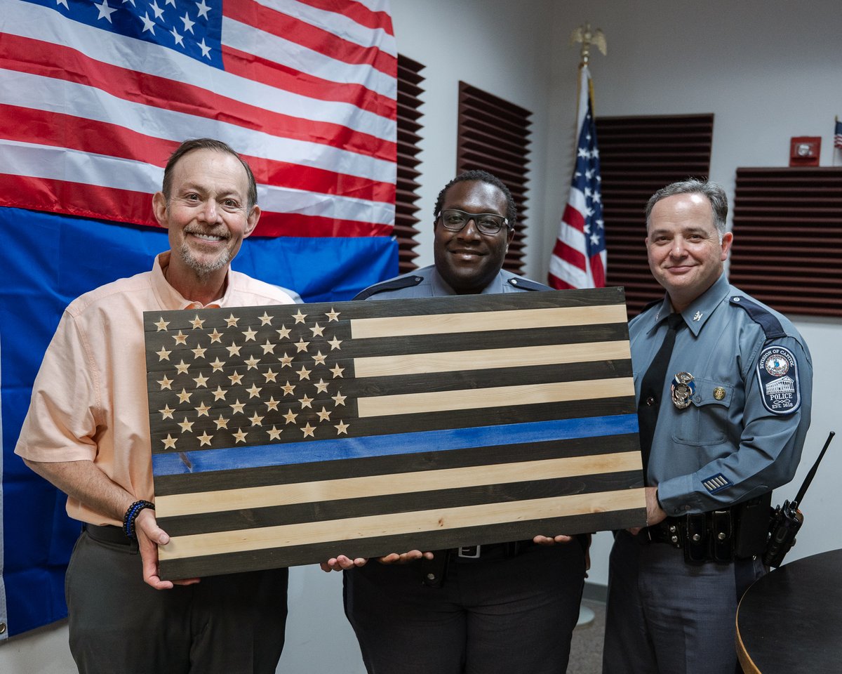 Congratulations to our very own Lieutenant Reavis, who is being recognized on @thejeffkatzshow as the recipient of the Lieutenant Jan McTernan Blue Friday Honor Award! Tune into <a href="/NewsradioWRVA/">NEWSRADIO WRVA</a> at 3:30 and 5:30 to hear his story and the impact he's making in our community.