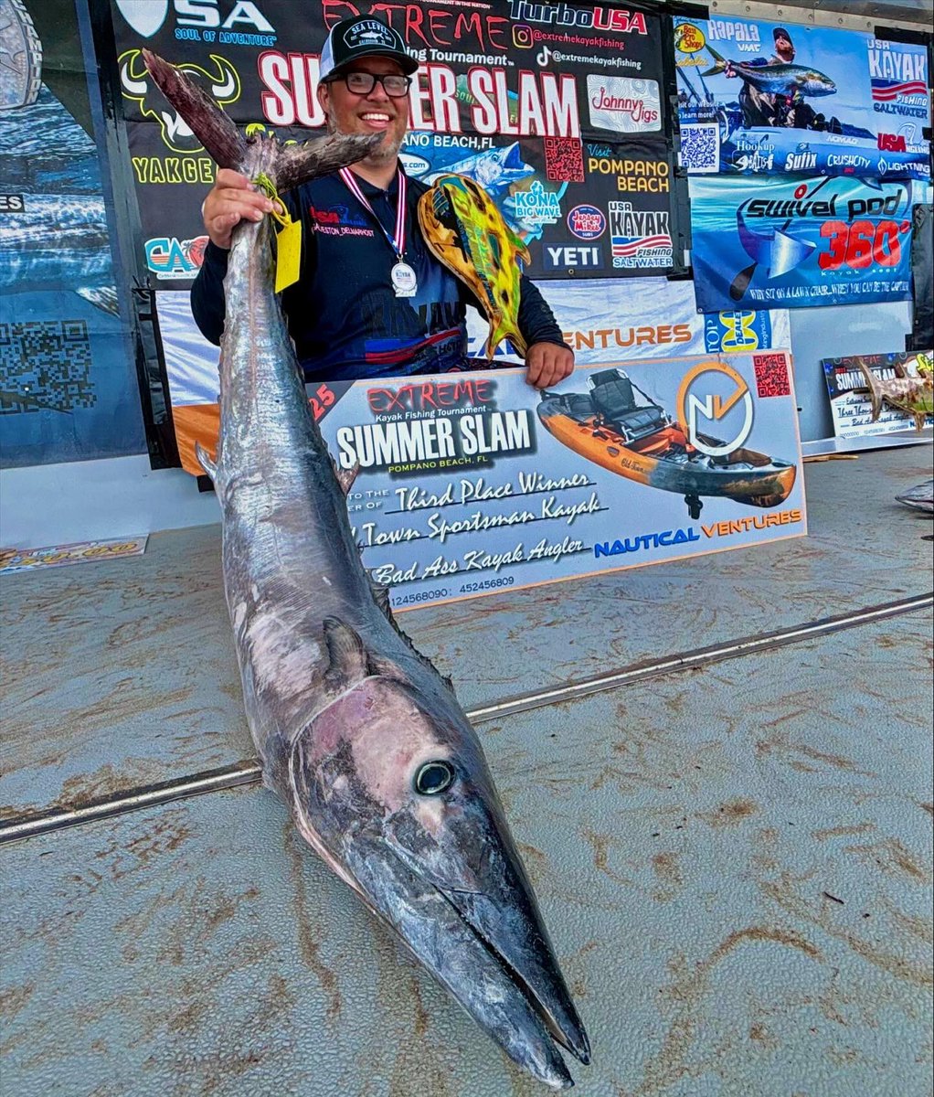 _EKFT's tweet image. 🥉Albert Guzman from Texas took third place in the 2025 #ekft Summer Slam Part 2 with a 41.12lb #wahoo! He took home a 2025 Old Town Sportsman PDL 120 Fishing Kayak from @nauticalventures, medal from USA Saltwater Kayak Fishing &amp;amp; Wood Trophy Cabbageshack Artworks. #kayakfishing