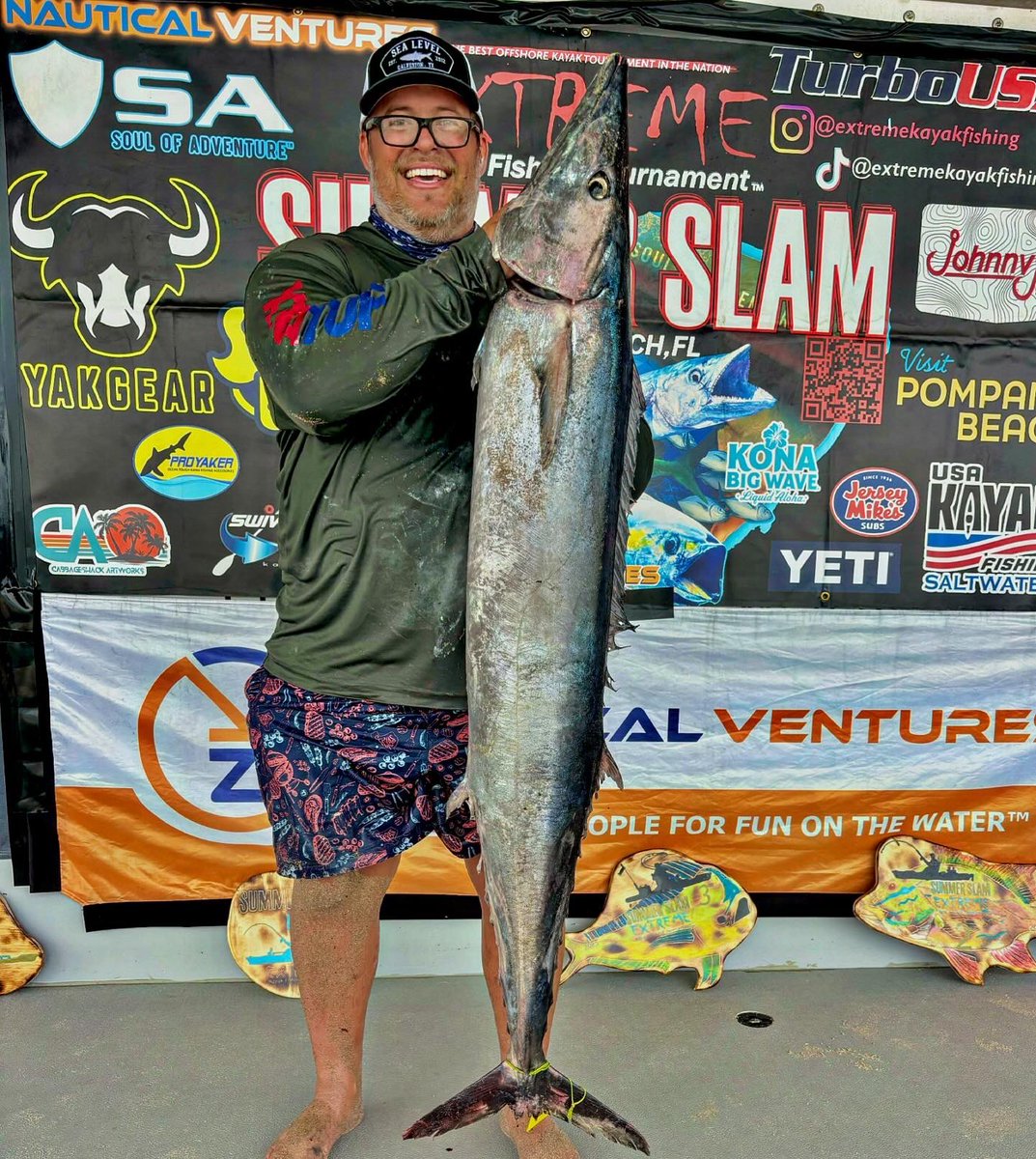 _EKFT's tweet image. 🥉Albert Guzman from Texas took third place in the 2025 #ekft Summer Slam Part 2 with a 41.12lb #wahoo! He took home a 2025 Old Town Sportsman PDL 120 Fishing Kayak from @nauticalventures, medal from USA Saltwater Kayak Fishing &amp;amp; Wood Trophy Cabbageshack Artworks. #kayakfishing