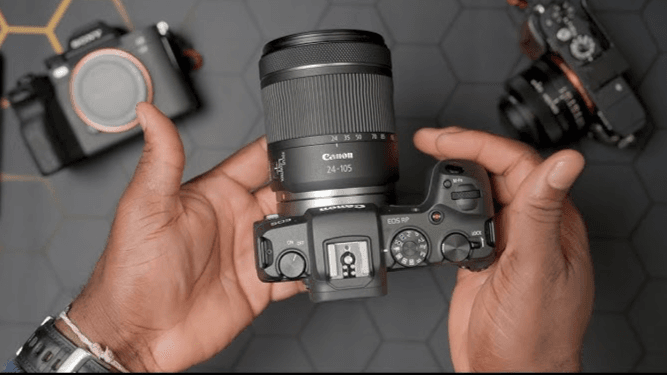 motion19store's tweet photo. Les occasions du week-end!!! 🛍️✨

📸 Canon Eos RP + 24-105mm STM
💰 FCFA 600.000

📸 Canon Eos R50 + 18-45mm
💰 FCFA 450.000

📸 Sony a7 III
💰 FCFA 850.000

Saisissez rapidement! ⏳ Ne manquez pas ça! 🔥

#motion19 https://t.co/TBQq7JZ4JL