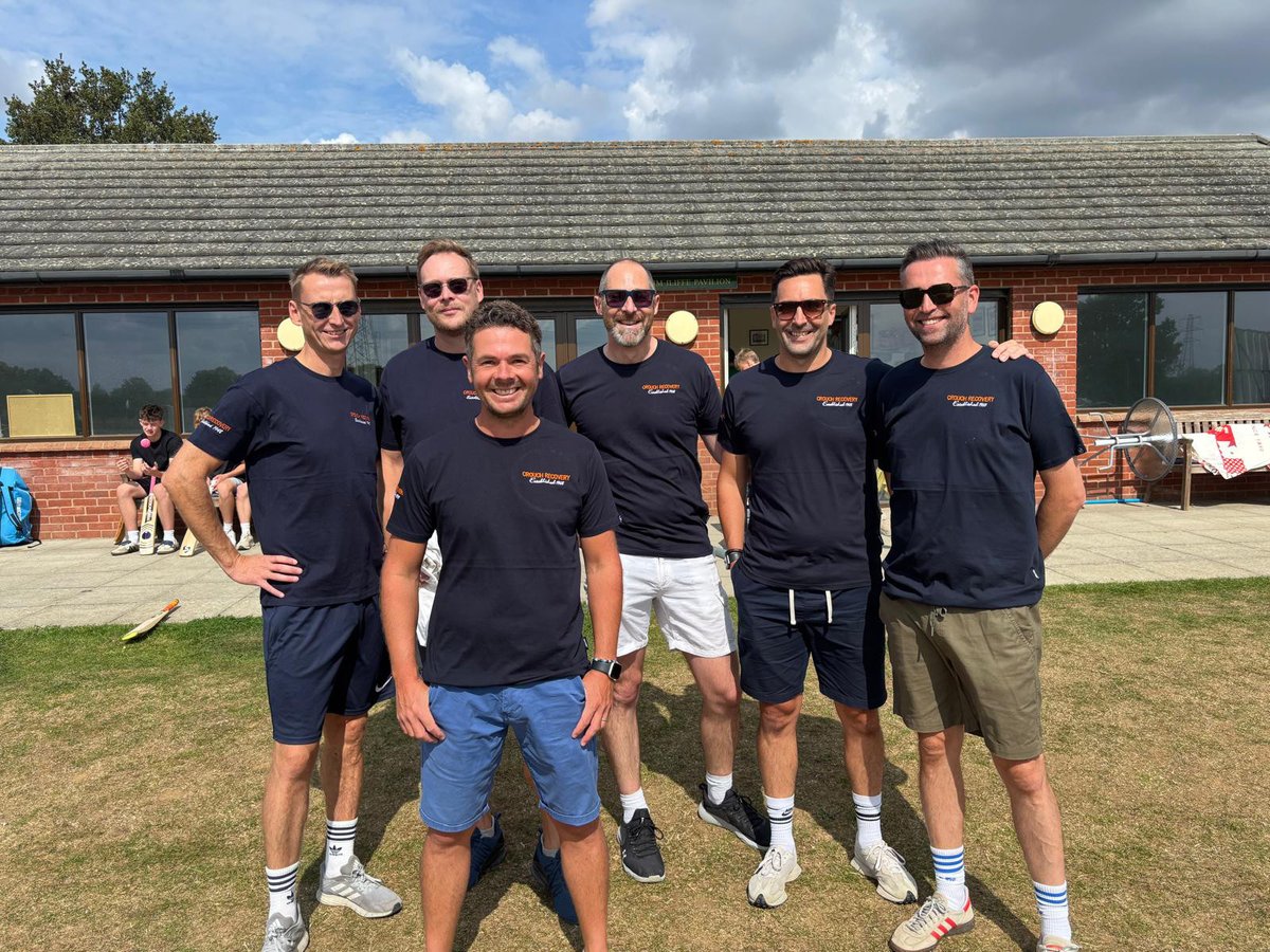CrouchRecovery's tweet photo. What a knock! 🏏

The Crouch Recovery crew smashed it at Kibworth CC Village Sixes, coming away as proud runners-up 🥈👏

From recovery trucks to cricket bats—is there anything this team can’t do? 😎

#CommunityCricket #VillageSixes #TeamSpirit #FromTrucksToSixes https://t.co/GIBX65hzgF