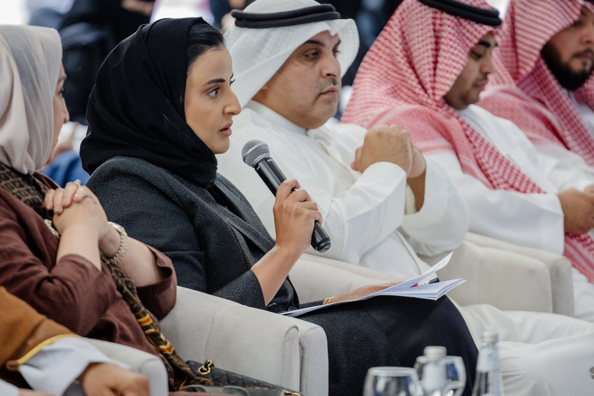 MSDF_Qatar's tweet photo. الشيخة شيخة بنت جاسم آل ثاني وكيل الوزارة المساعد لشؤون الأسرة تُشارك في جلسة حوارية بالرياض لمناقشة مخرجات حلقات الطاولة المستديرة حول المرأة في قطاع الاتصالات وتقنية المعلومات وذلك تحت رعاية معالي جاسم محمد البديوي الأمين العام لمجلس التعاون الخليجي

#التنمية_الاجتماعية_والأسرة https://t.co/xHQ0PgTwcu