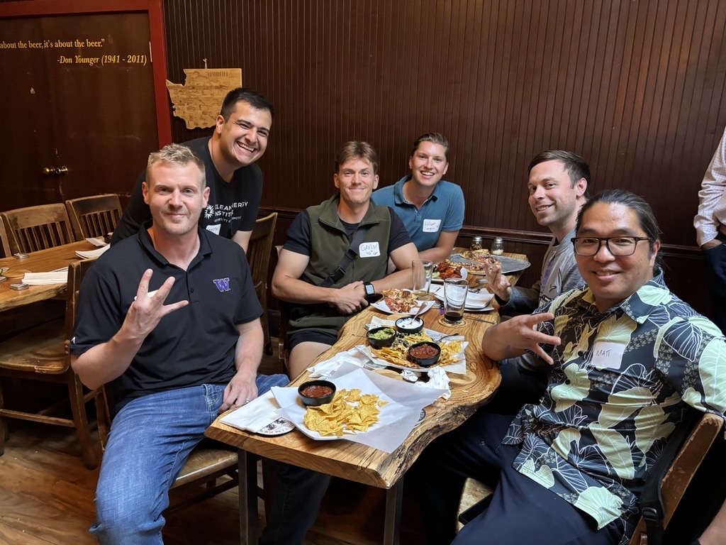 Our District Dawgs gathered for a happy hour to connect and celebrate the Husky community. These UW alumni and friends advocate for higher ed and students by engaging with state lawmakers. Want to join this network making a difference? bit.ly/45VsF0h
