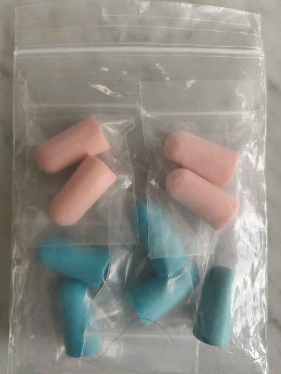 MeowNarak's tweet image. #ของหายได้คืน 

#EarPlug