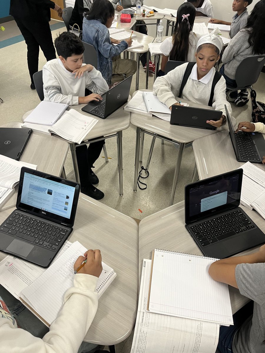 🙌🏽Shout out to Ms. Carter and Ms. Kelly's 5th period Intervention Crew! Scholars are rotating through stations completing activities on complex sentences, text evidence, and research with tech integration — and crushing it! 💻📚✍️🧡🖤🐯