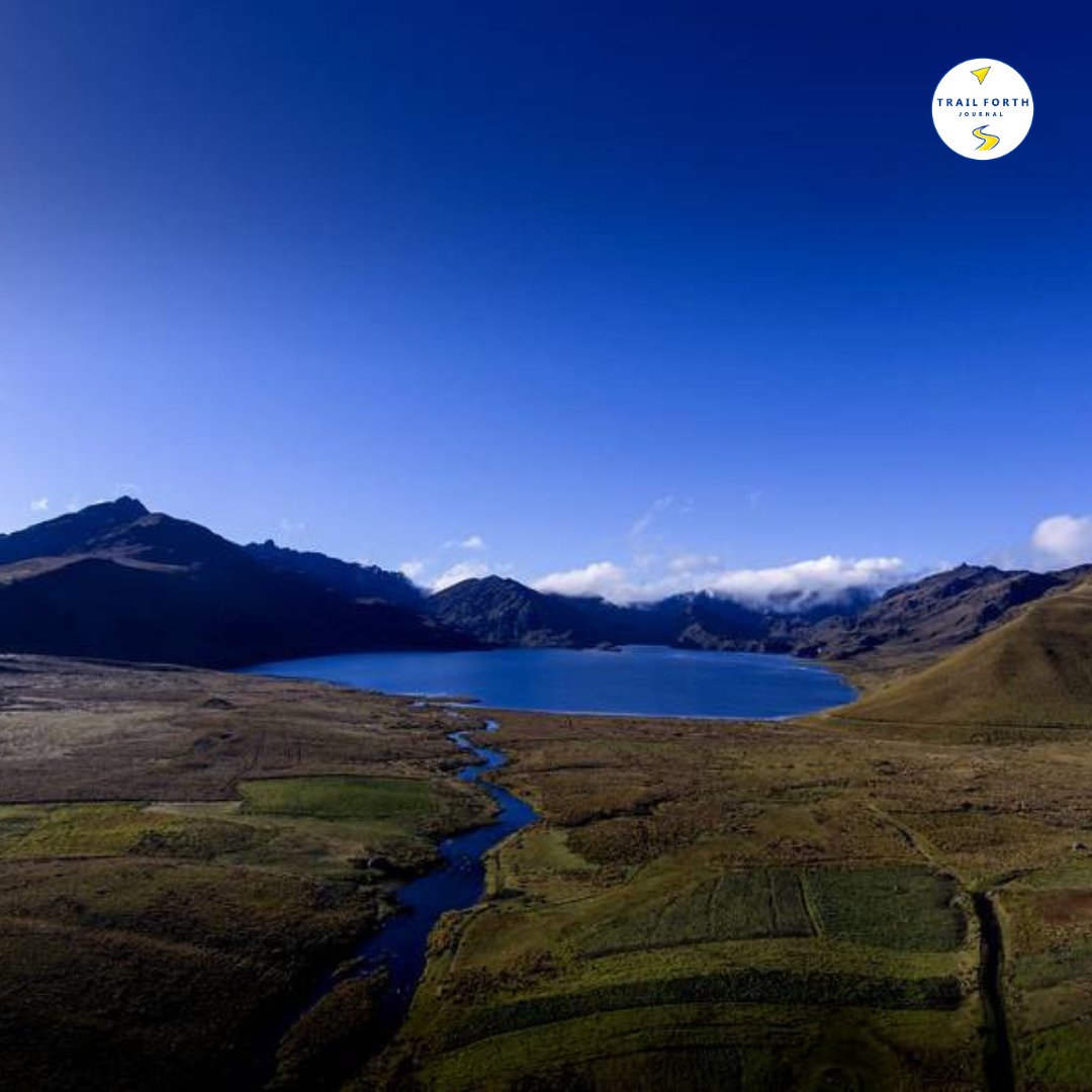 trailforth's tweet image. 🌳 🏞 The mystical #Ozogoche lagoons, shrouded in mist and legend, captivate with their serene beauty and the mysterious migration of birds, a true natural wonder.

#Ecuador 🇪🇨 

trailforthjournal.com/en/adventure/o…
