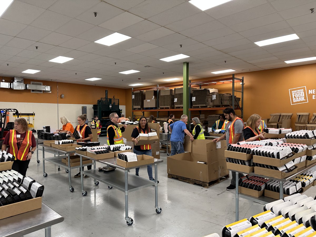 We at ASM Global Rockford were proud to spend yesterday volunteering at the Northern Illinois Food Bank. It was an inspiring day working together to provide meals and support for families in our community. 💛 Serving others reminds us how strong we are when we come together. 🥫✨