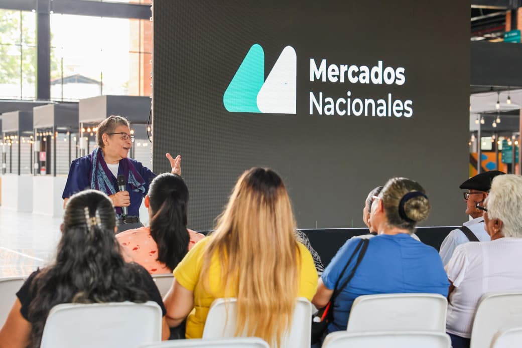 #Nacionales || Ha iniciado la asignación de puestos en el Mercado San Miguelito.

Siguiendo la visión del Presidente <a href="/nayibbukele/">Nayib Bukele</a>, los vendedores que ya contaban con un espacio con anterioridad serán prioridad.