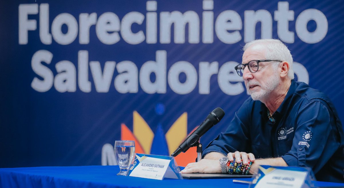 #Nacionales || El Gobierno del Presidente <a href="/nayibbukele/">Nayib Bukele</a> reafirma su compromiso con la juventud salvadoreña al impulsar proyectos que abren las puertas al desarrollo integral de este sector clave para el futuro del país.