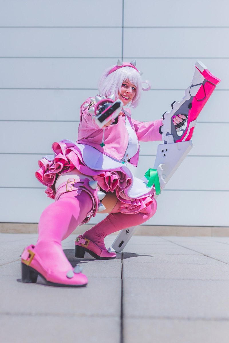 PiggyNukka's tweet photo. Photos of my Elphelt Valentine cosplay from Combo Breaker earlier this year. 

Photos by @RyanGlus https://t.co/mfzPPrHBFF