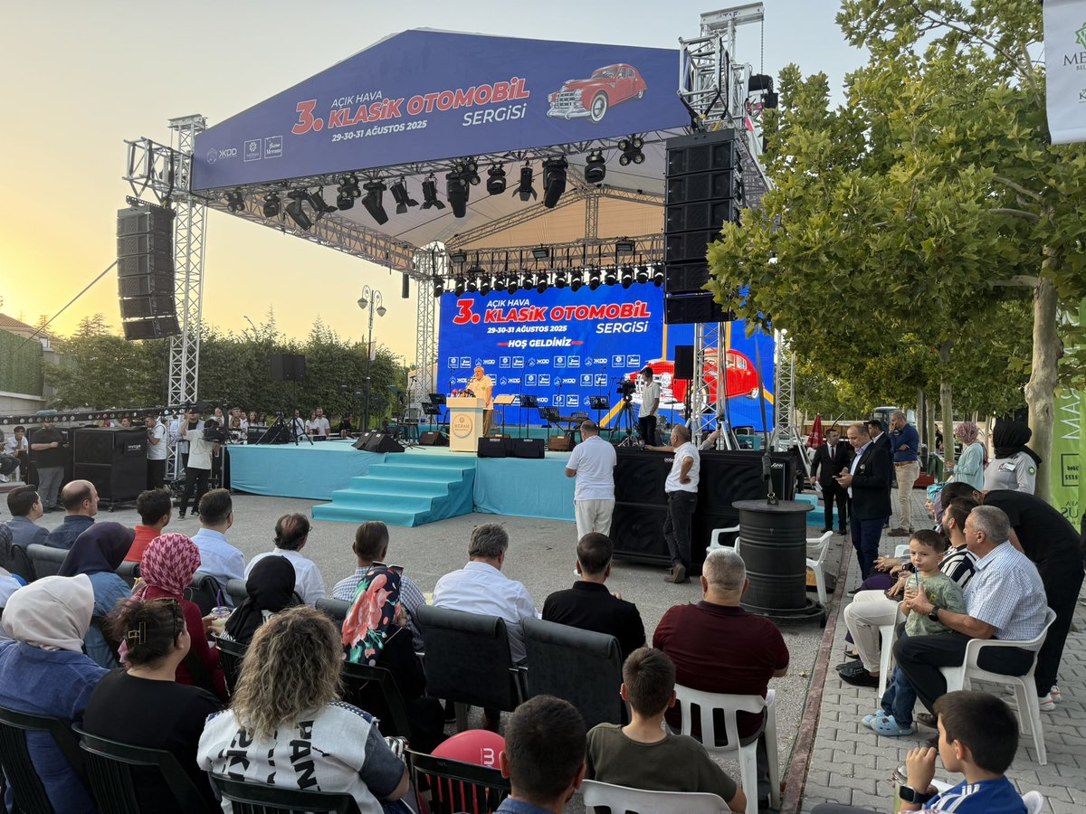abdullahtopatan's tweet photo. Meram Belediyemizin katkılarıyla düzenlenen “3. Açık Hava Klasik Otomobil Sergisi” açılış programındayız. https://t.co/ISIMxEbeJd