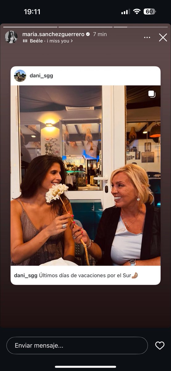 POOORRR FAVOOOORRR 

lo contentas que están las dos y el jose mas con esta imagen #JosMari29A