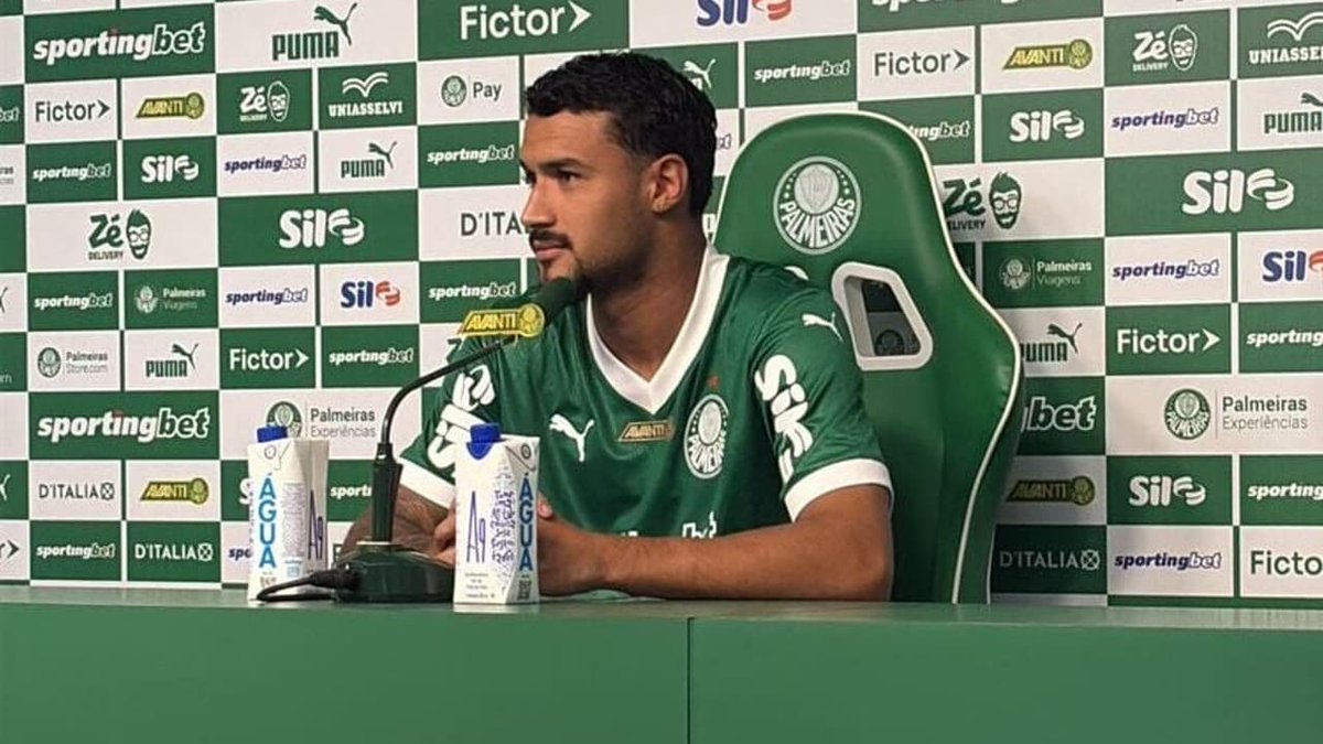 lance_palmeiras's tweet photo. Disputa com Piquerez e sonho de Seleção: Jefté é apresentado como reforço do Palmeiras https://t.co/OXMN8luxPL #Palmeiras #Jefte #Futebol https://t.co/rcfdssi8WA