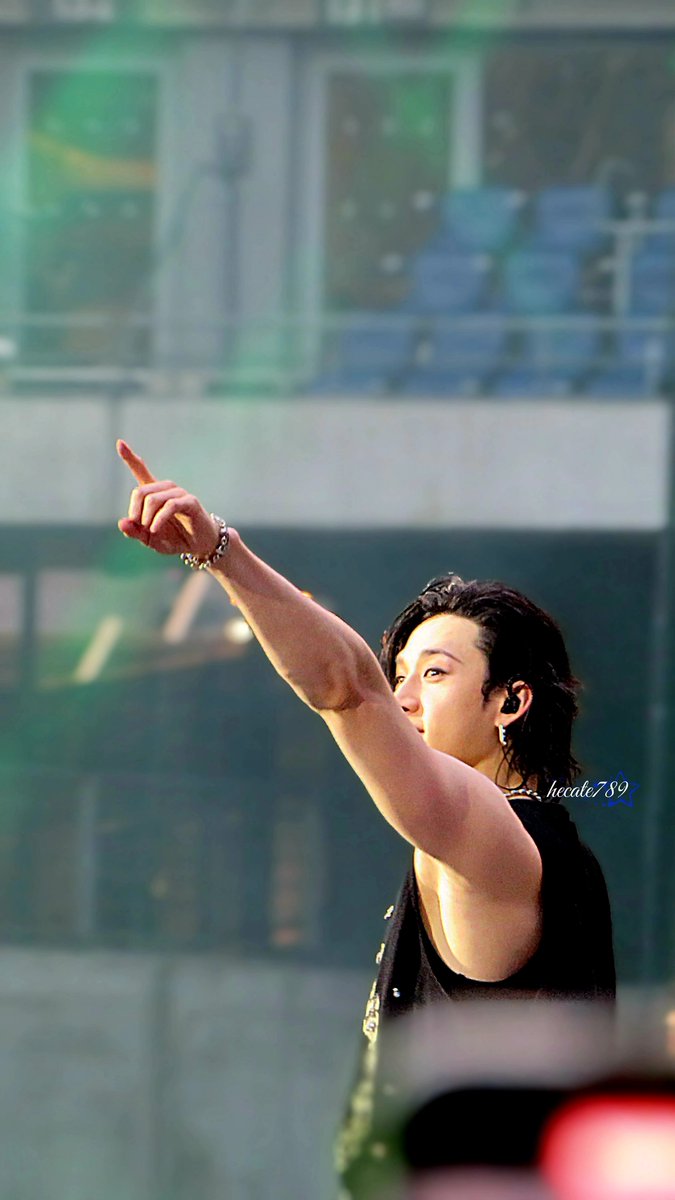 hecate789's tweet photo. Bangchan DominAte Paris D1 &amp; D2
#dominATE_Paris #bangchan https://t.co/gZRaL1oLAz