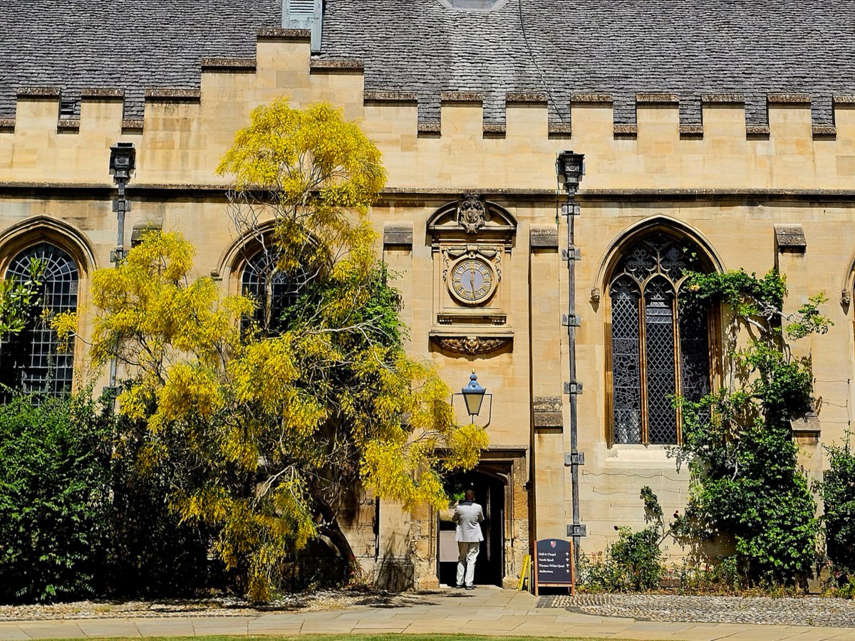 UBC Sauder MBA alum Daniel Cruz joined alumni from around the world at Oxford to explore leadership through the GNAM alumni pilot. From silent leaders to AI’s limits, read what stayed with him: bit.ly/423TIVV