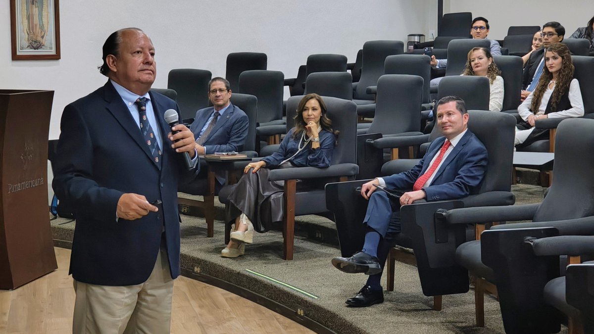 🎓✨ El día de ayer celebramos con orgullo a nuestros 22 Alumni reconocidos por su desempeño sobresaliente en el EGEL 2025.

Su esfuerzo, disciplina y compromiso son inspiración para toda nuestra comunidad. 🌟

¡Muchas felicidades panteras! 👏