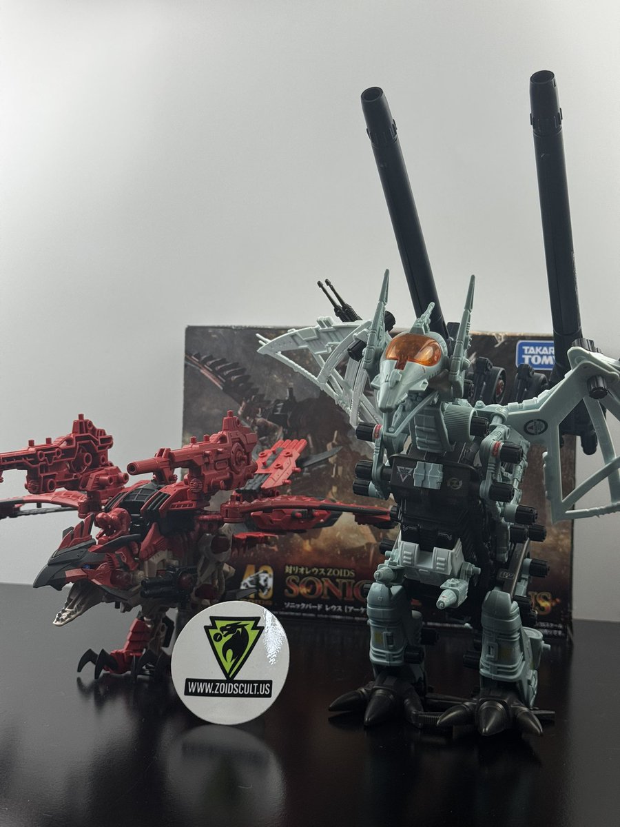 Finished up with the Monster Hunter Sonic Bird Rathalos! This was an excellent, and very fun build. This Zoids Wild Sonic Bird (base) is equipped with gear reminiscent of the iconic and mighty Rathalos from Monster Hunter video game series, and was released earlier this year!