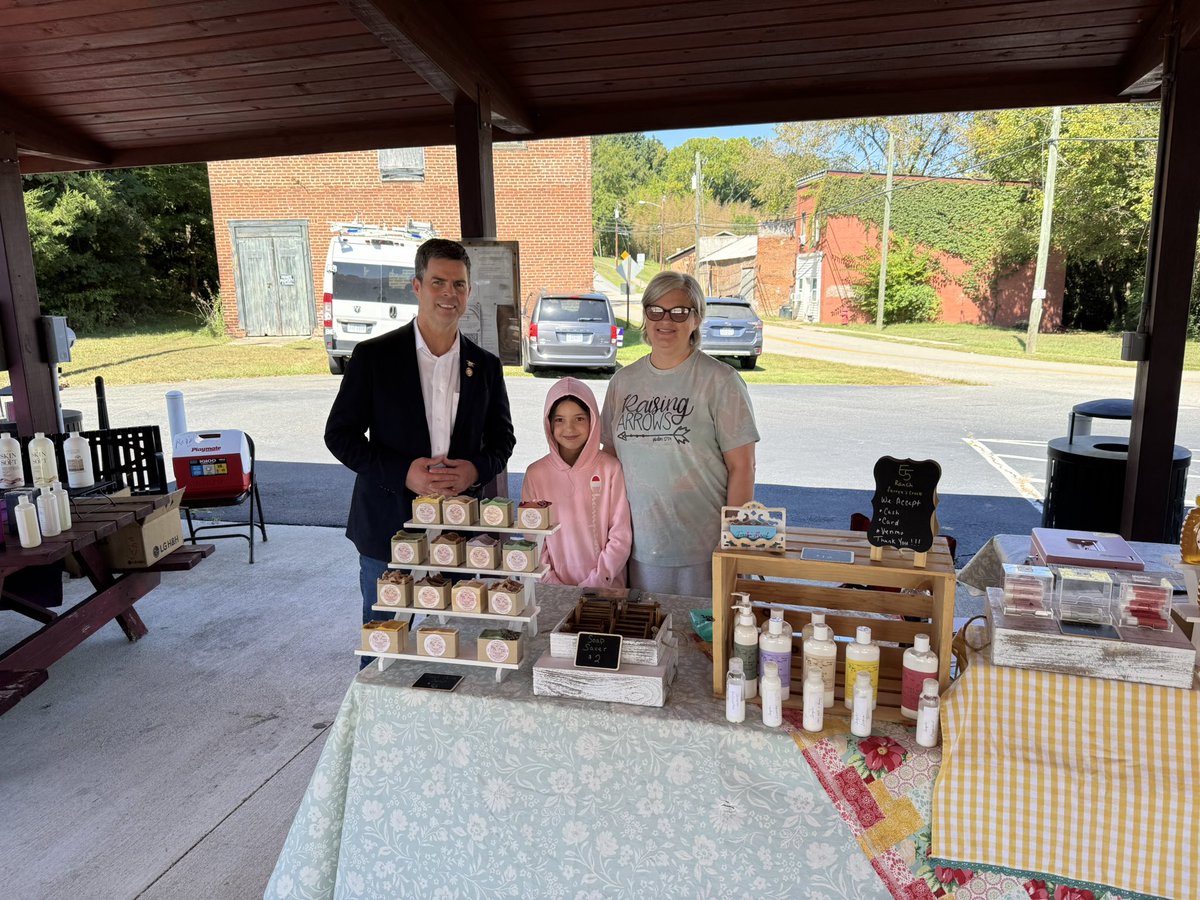 RepJohnMcGuire's tweet photo. What a treat it was to stop by VFW Post 8902 and visit the Drakes Branch Farmers Market. Held every Friday from 10 AM to 2 PM at the pavilion in Drakes Branch, this market is a wonderful way to support local farmers! https://t.co/H9L1TQVSpY