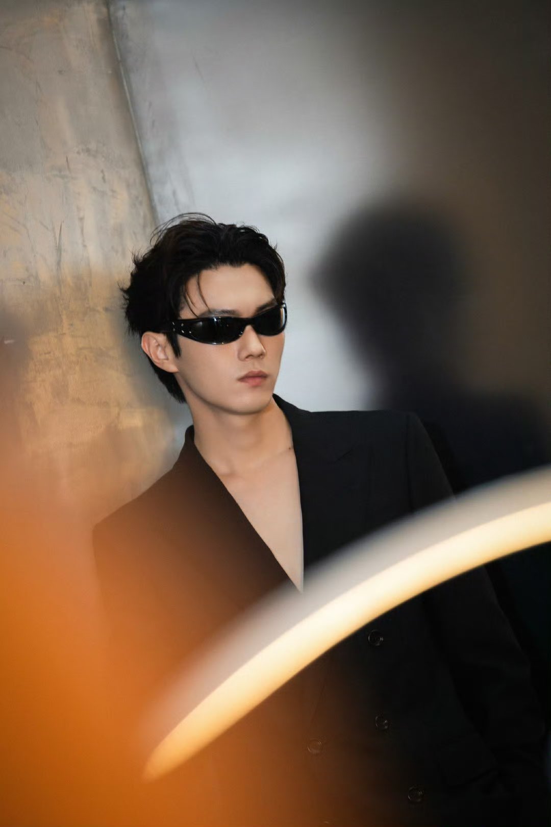 最新　許凱　シュー・カイweibo 写真集2021/8月～2023/1月 正方形 Amazon.co.jp: 最新 許凱 シュー カイweibo 写真集2021/8月2023