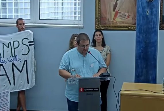 Moció de censura presentada per #SalvemlesValls ahir al plé de l'Ajuntament d'Olot,podeu veure-ho a👉👉youtube.com/live/0m85zrEl9…
#olot #variant #salvemlesvalls