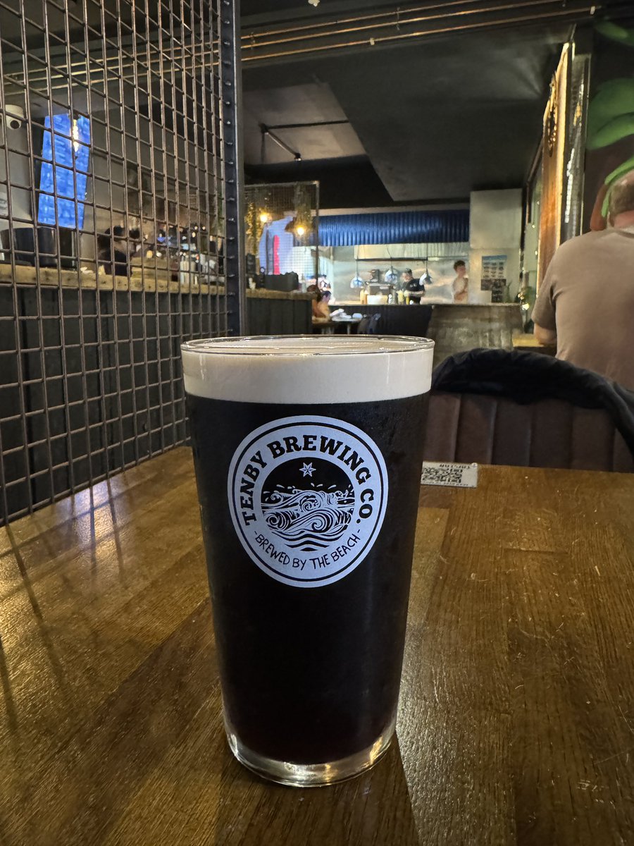 😋📍Tap &amp; Tân, Tenby <a href="/tenbybrewingco/">Tenby Brewing Co.</a>